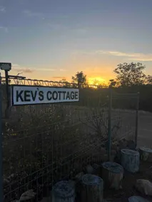 Kevs Cottage - Image 3