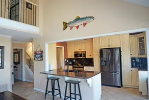Luxury 6 Bedroom 4.5 bath Lakefront Escape - Image 4