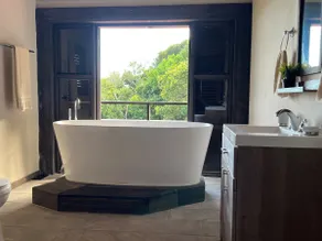 AmazingViewsCool 60-70F Generator/Cistern*Book Now - Image 3