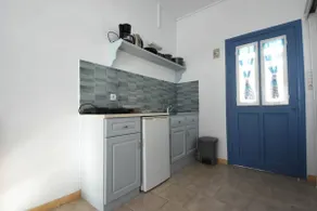 Panos studios 2 - 3 beds apartment (B) - Image 5