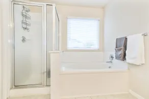 🏠 Modern Living near ExxonMobil & The Woodlands. - Image 2
