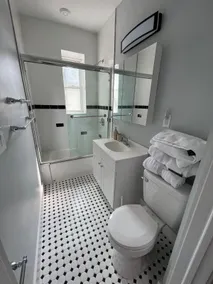 Fully renovated condo in West New York - Image 3