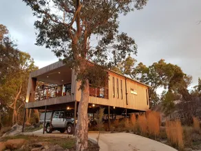 'Mossy Rock Cabin', Stanthorpe - Image 2