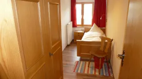 APT 1 for 6 people - Image 3
