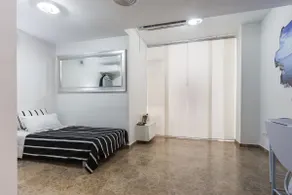 Fully equipped Loft + garaje y Wifi - Image 2