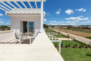 Hotel Perla Saracena - Penthouse Suite with Jacuzzi - Image 2