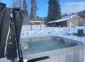 Hood River Mountain House w/ Hot Tub on Fruit Loop - Image 2
