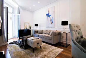 LA PLAZA Luxury Apartment (City Center) - Image 3