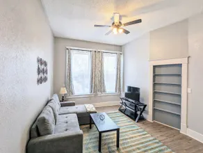 Spacious 3BR on the Square - Image 2
