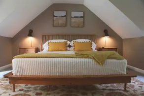 10 Acres of Privacy at The Gingerbread Hideaway! - Image 4