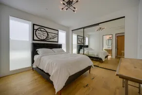 LA Modern Luxury Designer Suite (Venice Boulevard) - Image 2