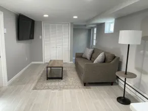 Beach Walk Haven: 1 BR Lower Level - Image 4