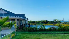 Experiences by the Bay (with pool, wifi and gym) - Image 2