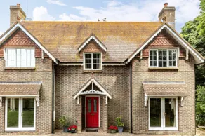 Large coastal cottage,with private indoor pool, hut tub on the Jurassic coast - Image 2