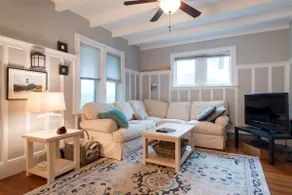 Homey getaway by the beach - Image 2