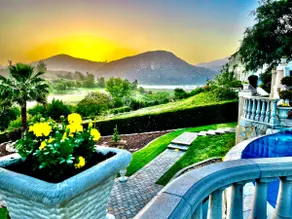 San Diego French Garden Poolside Retreat - Wine Country & Safari Park - Image 4