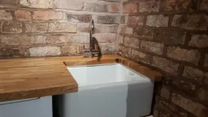 Ex Servants Quarters: Character Basement Apartment - Image 5
