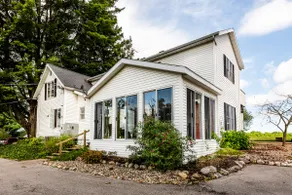 Round Barn Estate: Escape to the Vineyard! - Image 4