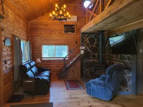 Retreat @ Keuka Cabin - Image 3