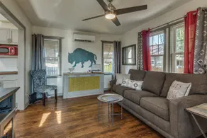 1904 WillowTree Cottage OCU / Plaza / Paseo - Image 2