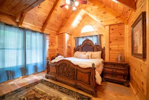 Creekside Cabin, Willis, VA - Image 3