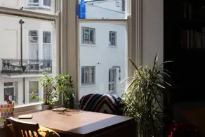 Stylish Kemptown Apartment • Free Parking - Image 2
