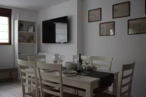 Blago Stay - Luxurious City Center Apartment - Image 3