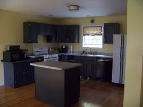 Best of Both - Quiet woodland home near activities - Image 5