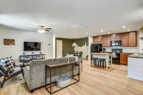 The Carriage House at King's Crossing - Image 2