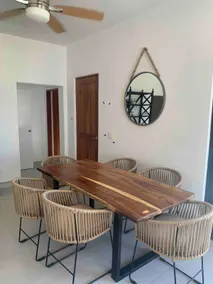New-modern-heated salt water pool-3 mins to beach - Image 4