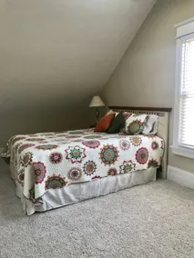 Cozy Corner Cottage - Image 4