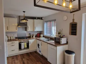 Norwich, Lavender House, 3 Bedroom House, Private Parking and Garden - Image 2