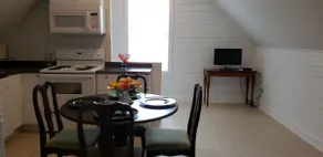 Beautiful Studio, approx. 6-7 miles to Downtown. - Image 5