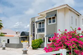 Moroccan Retreat-Walk to Beach & High Rise Hotels - Image 5