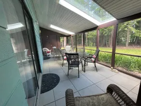 Locally Owned Pet Friendly N. Lakes One Level Home - Image 4