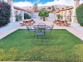 Desert Mid-Century Inspired Apt 2BR/2BA - Image 4
