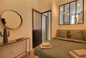 LUXURY 1 - Image 5