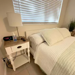 Quiet private room w/bath.4 min dr to beach - Image 2