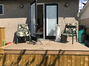 ArtsyCentral 4King BR Home w/AC Hot Tub, Fenced yd - Image 4