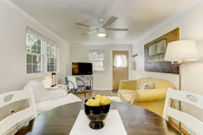 Quiet North End Hideaway - Image 5