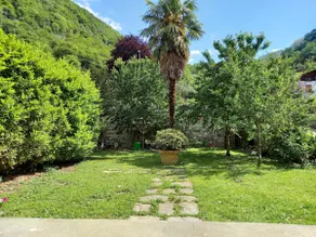 The window overlooking the courtyard - Image 4