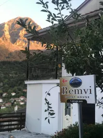 Remvi GUEST HOUSE - Image 5
