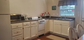 Cozy 2 bedroom apartment in town - Image 4