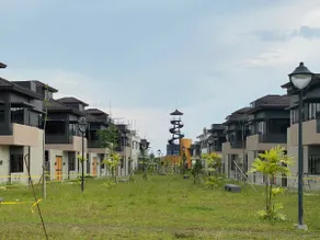 Seafront Coastal Home w/ Pool - San Juan, Batangas - Image 2