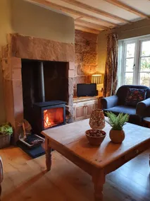 Beautiful Cottage in Alton - Image 4
