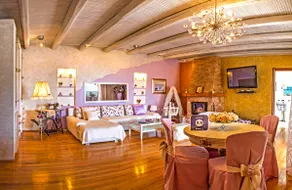 Luxury and vintage coastal VillaRia - Image 2