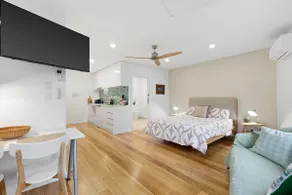 Lawrencia Studio - sustainable coastal getaway - Image 4