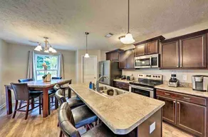 Lake House - Image 4