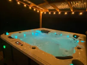 Lakefront Cottage Windsor with Hot tub - Image 3