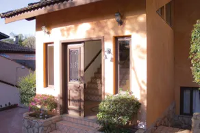 House in a condominium with access to the reservoir - Image 4